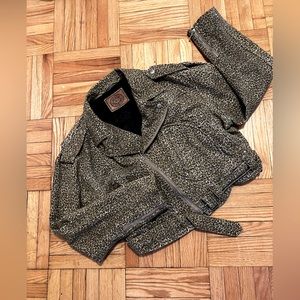 Vintage leopard print denim moto jacket 🐆